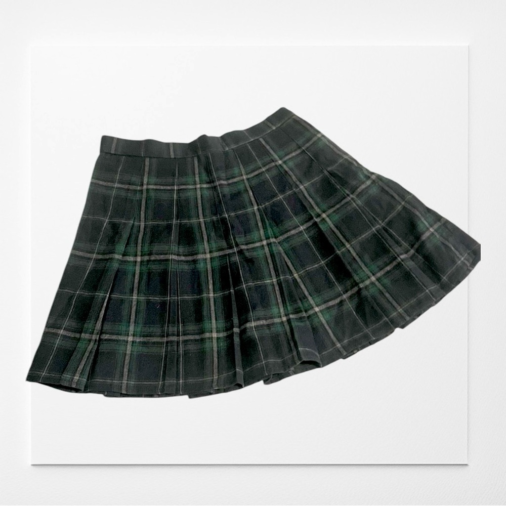Green plaid pleated skirt